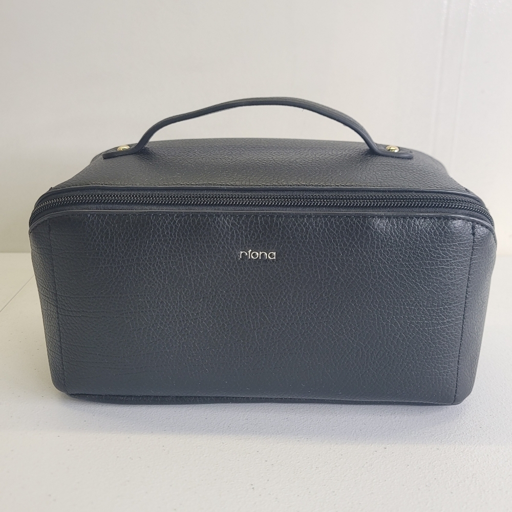 Riona  faux leather diagonal toiletry/care bag